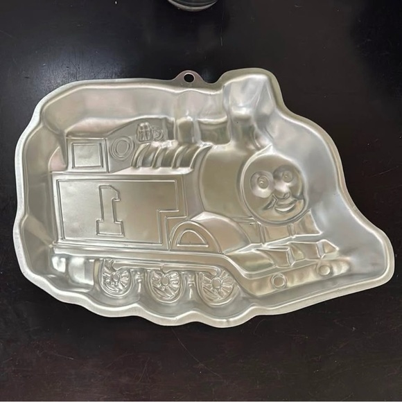 train cake pan - Picture 2 of 2